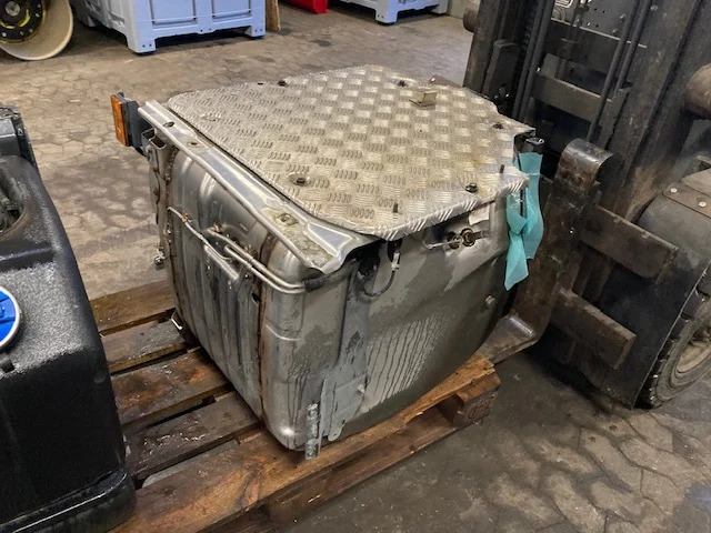 Scania 2519401 – Scania silencer - Sistema de escape para Camión: foto 1 Scania 2519401 – Scania silencer - Sistema de escape para Camión: foto 1