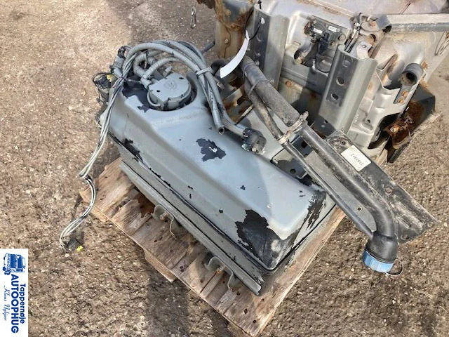 Scania adblue tank – reductant tank Scania 2196094 - Depósito de AdBlue para Camión: foto 3 Scania adblue tank – reductant tank Scania 2196094 - Depósito de AdBlue para Camión: foto 3