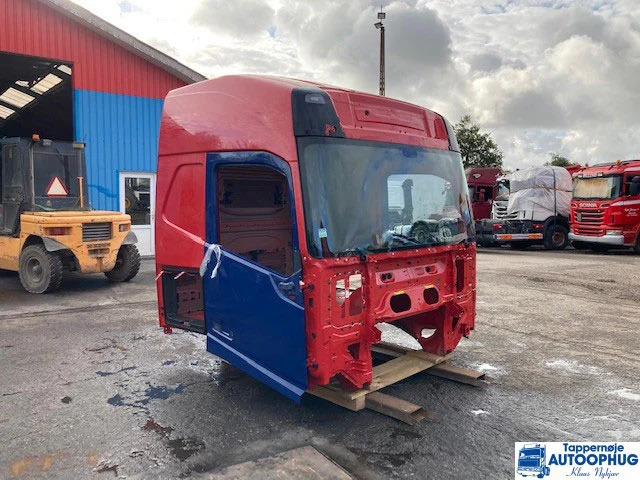 Volvo FH4 førerhus / cabine / CAP HI 215 - Cabina e interior para Camión: foto 2 Volvo FH4 førerhus / cabine / CAP HI 215 - Cabina e interior para Camión: foto 2