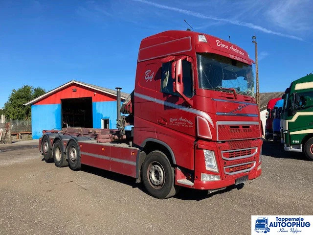 Volvo FH500 8X2 HIAB 077 - Camión portacontenedore/ Intercambiable, Camión grúa: foto 2 Volvo FH500 8X2 HIAB 077 - Camión portacontenedore/ Intercambiable, Camión grúa: foto 2