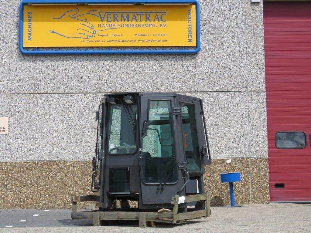 New Holland CE  - Cabina para Maquinaria de construcción: foto 1 New Holland CE  - Cabina para Maquinaria de construcción: foto 1