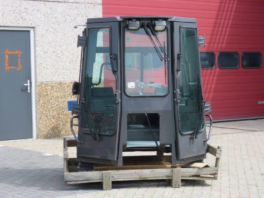 New Holland CE  - Cabina para Maquinaria de construcción: foto 5 New Holland CE  - Cabina para Maquinaria de construcción: foto 5