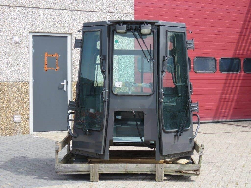 New Holland CE  - Cabina para Maquinaria de construcción: foto 4 New Holland CE  - Cabina para Maquinaria de construcción: foto 4