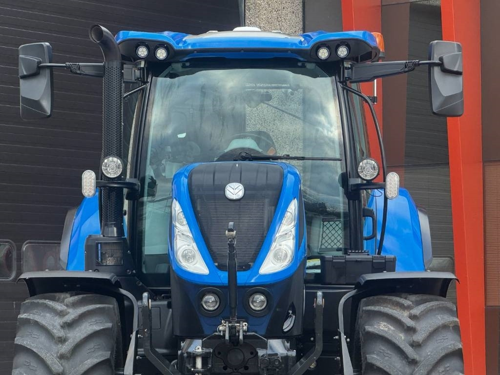 New Holland T7.225AC, frontlinkage, airbrakes, 50k, 2023!! - Tractor: foto 5 New Holland T7.225AC, frontlinkage, airbrakes, 50k, 2023!! - Tractor: foto 5