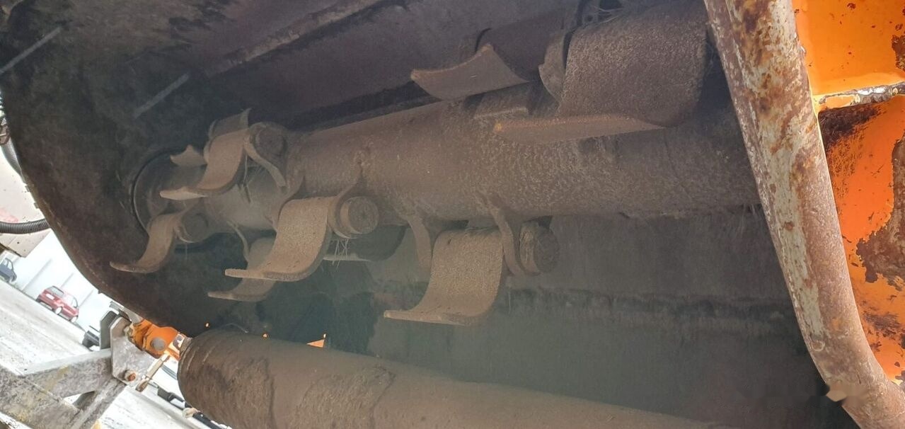 TANDEM MULAG MKF 600 + MRM/MRF 300 - Desbrozadora de brazo: foto 5 TANDEM MULAG MKF 600 + MRM/MRF 300 - Desbrozadora de brazo: foto 5