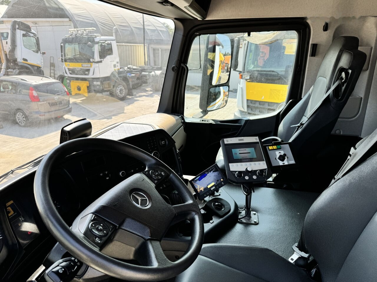 Vehículo municipal, Camión Mercedes-Benz 1824: foto 14 Vehículo municipal, Camión Mercedes-Benz 1824: foto 14