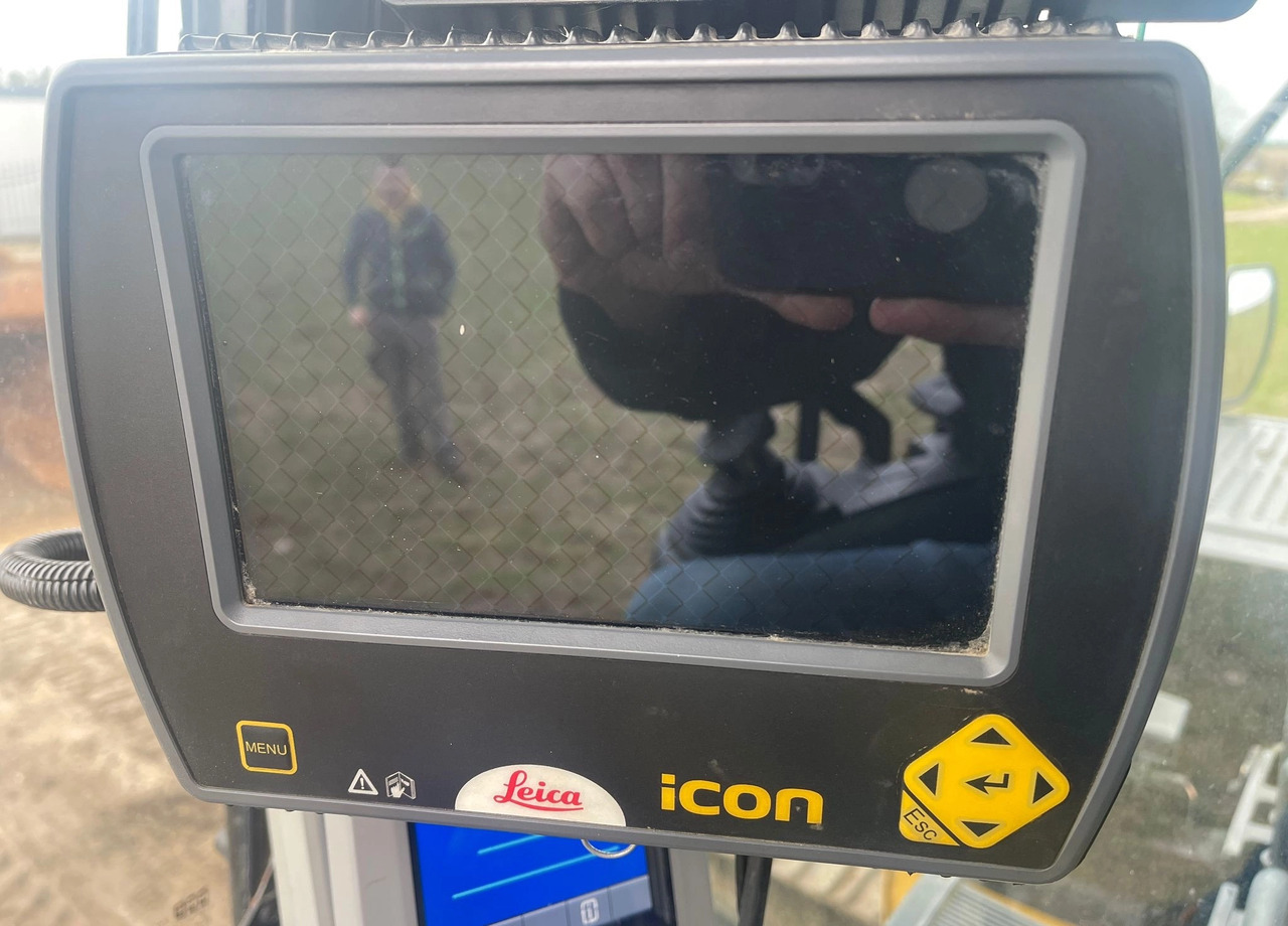 CATERPILLAR 320 EL ROTOTILT SYSTEM GPS LEICA - Excavadora de cadenas: foto 5 CATERPILLAR 320 EL ROTOTILT SYSTEM GPS LEICA - Excavadora de cadenas: foto 5