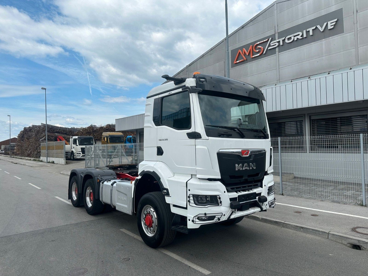 MAN TGS 33.520 6X6 Hydrodrive Kipphidraulik - Cabeza tractora: foto 1 MAN TGS 33.520 6X6 Hydrodrive Kipphidraulik - Cabeza tractora: foto 1