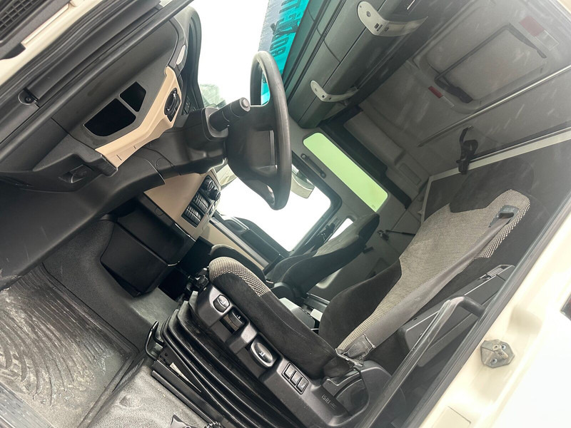 MAN TGX 18.500 - Cabeza tractora: foto 5 MAN TGX 18.500 - Cabeza tractora: foto 5