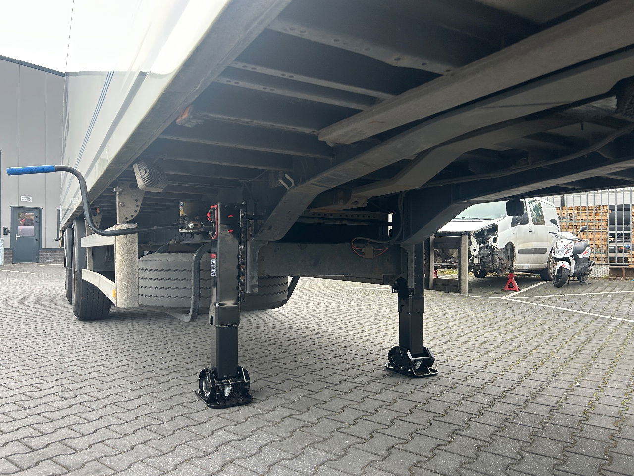 Diversen HTF citytrailer  - Semirremolque caja cerrada: foto 2 Diversen HTF citytrailer  - Semirremolque caja cerrada: foto 2