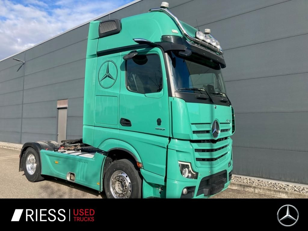 Mercedes-Benz 1853 LS Giga Space Alcoa Hydraulik BiXenon STH Mercedes-Benz 1853 LS Giga Space Alcoa Hydraulik BiXenon STH - Cabeza tractora: foto 1 Mercedes-Benz 1853 LS Giga Space Alcoa Hydraulik BiXenon STH Mercedes-Benz 1853 LS Giga Space Alcoa Hydraulik BiXenon STH - Cabeza tractora: foto 1
