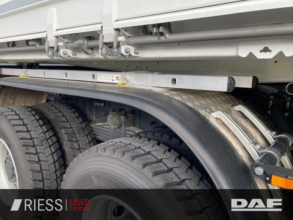 DAF XFc 480 FAT 6x4 Intarder Bordmatik Trigenius DAF XFc 480 FAT 6x4 Intarder Bordmatik Trigenius - Camión volquete: foto 4 DAF XFc 480 FAT 6x4 Intarder Bordmatik Trigenius DAF XFc 480 FAT 6x4 Intarder Bordmatik Trigenius - Camión volquete: foto 4