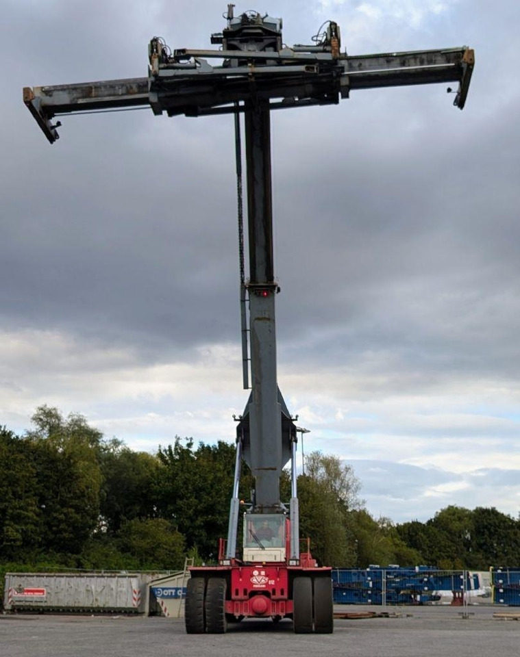 CVS Ferrari F377.5 PB - Reach stacker: foto 4 CVS Ferrari F377.5 PB - Reach stacker: foto 4