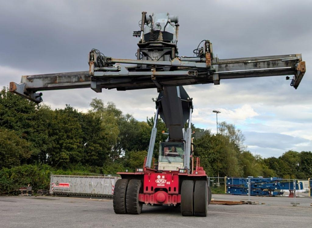 CVS Ferrari F377.5 PB - Reach stacker: foto 1 CVS Ferrari F377.5 PB - Reach stacker: foto 1