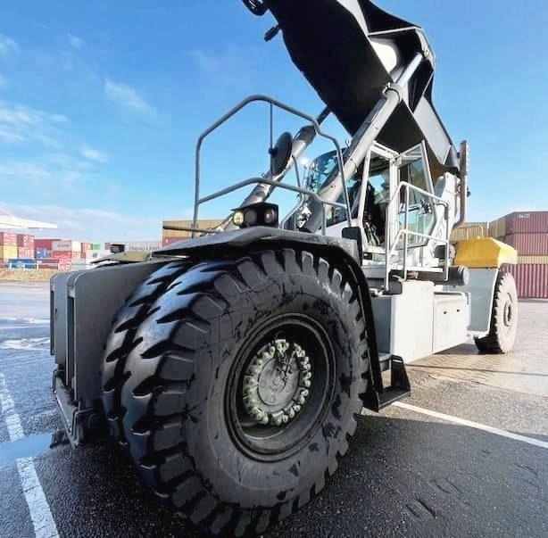 Hyster RS46-41XD/67S - Reach stacker: foto 2 Hyster RS46-41XD/67S - Reach stacker: foto 2