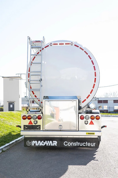Magyar NIEUWE 38.000 liter intra tanktrailer. UIT VOORRAAD LEVERBAAR. - Semirremolque cisterna: foto 4 Magyar NIEUWE 38.000 liter intra tanktrailer. UIT VOORRAAD LEVERBAAR. - Semirremolque cisterna: foto 4
