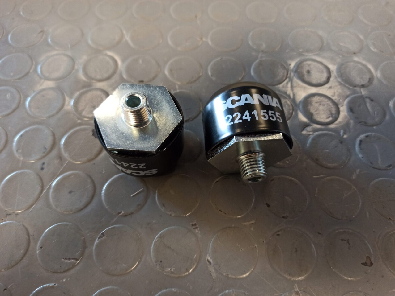 SCANIA AIR FILTER - 2241555 - Caja de cambios y piezas para Camión: foto 1 SCANIA AIR FILTER - 2241555 - Caja de cambios y piezas para Camión: foto 1