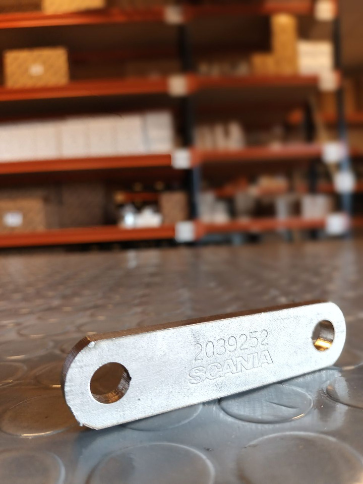 SCANIA BRACKET - 2039252 - Soporte motor para Camión: foto 1 SCANIA BRACKET - 2039252 - Soporte motor para Camión: foto 1