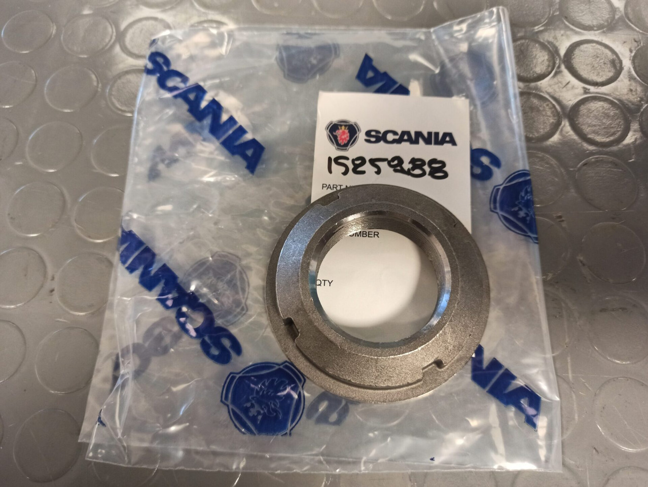 SCANIA NUT 1525988 - Caja de cambios y piezas para Camión: foto 1 SCANIA NUT 1525988 - Caja de cambios y piezas para Camión: foto 1