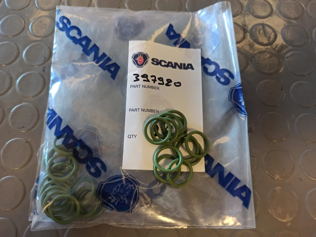 SCANIA O-RING 397920 - Caja de cambios y piezas para Camión: foto 1 SCANIA O-RING 397920 - Caja de cambios y piezas para Camión: foto 1