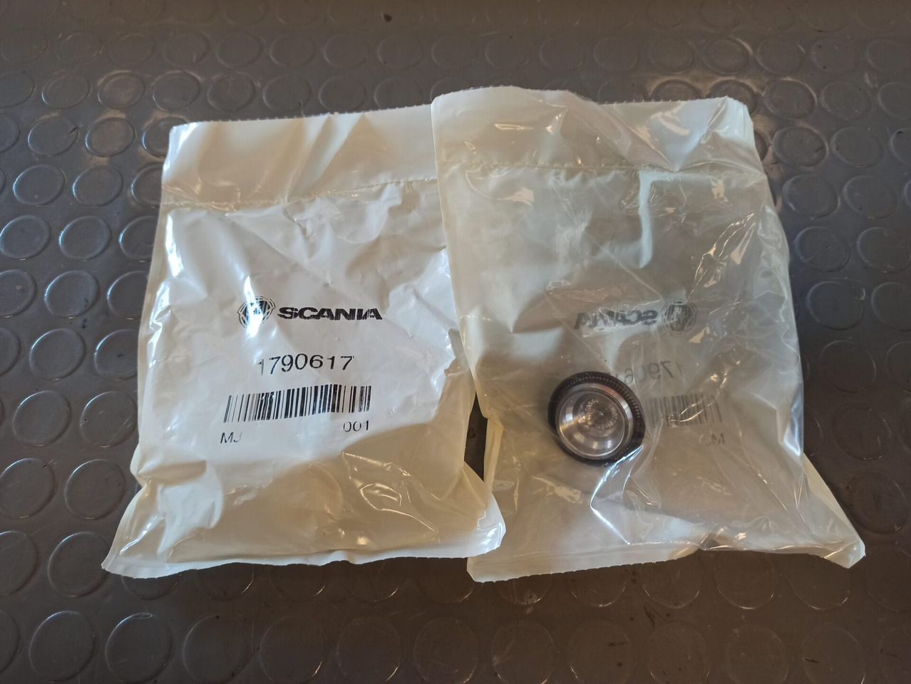 SCANIA PISTON 1790617 - Caja de cambios y piezas para Camión: foto 1 SCANIA PISTON 1790617 - Caja de cambios y piezas para Camión: foto 1