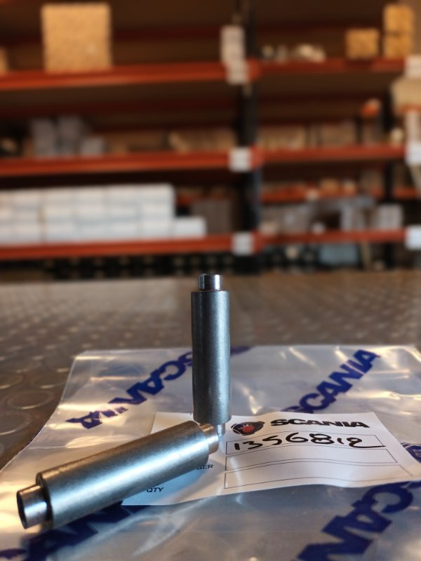 SCANIA SPACER - 1356812 - Caja de cambios y piezas para Camión: foto 1 SCANIA SPACER - 1356812 - Caja de cambios y piezas para Camión: foto 1