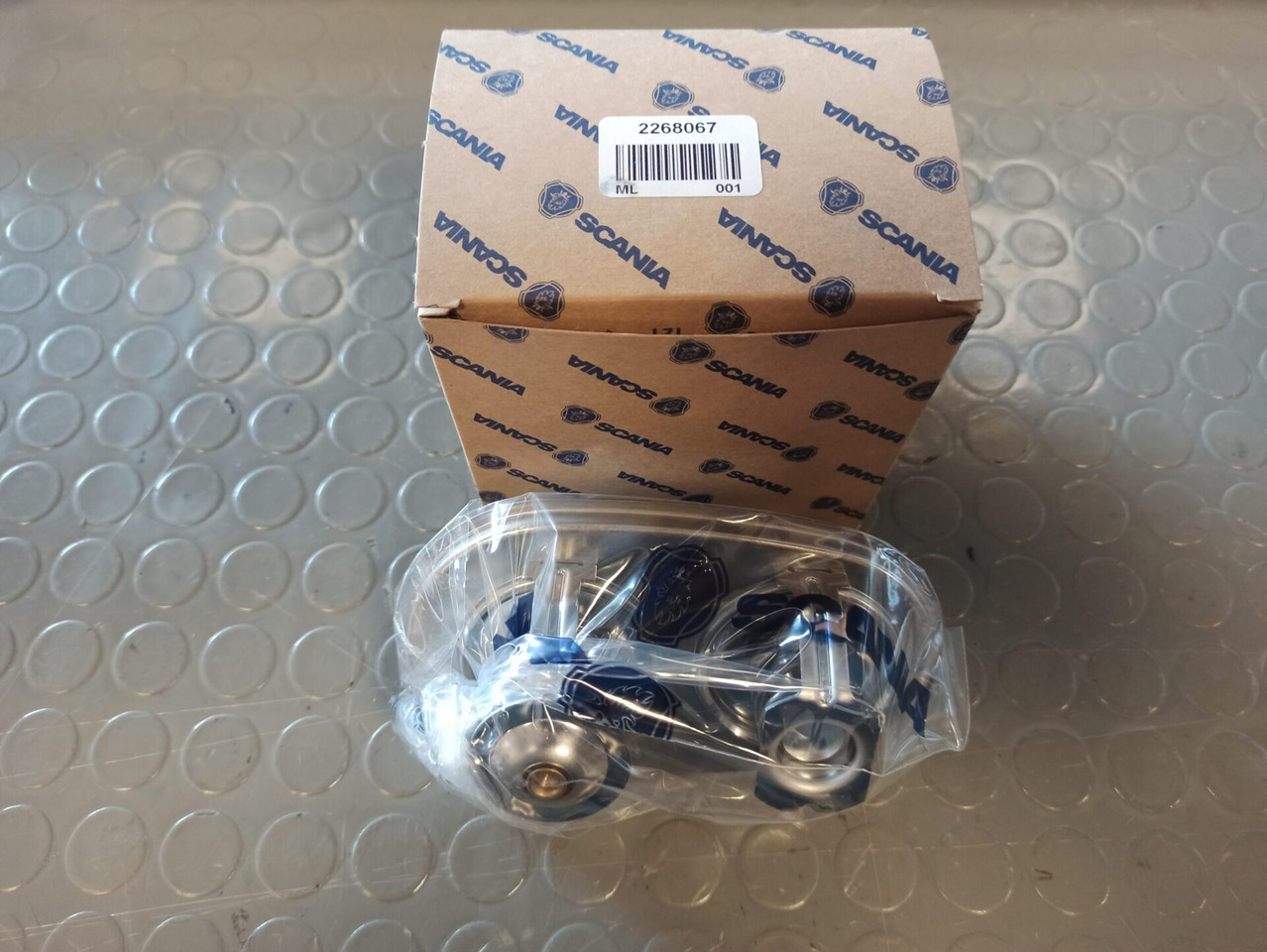 SCANIA THERMOSTAT 2268067 - Termostato para Camión: foto 1 SCANIA THERMOSTAT 2268067 - Termostato para Camión: foto 1