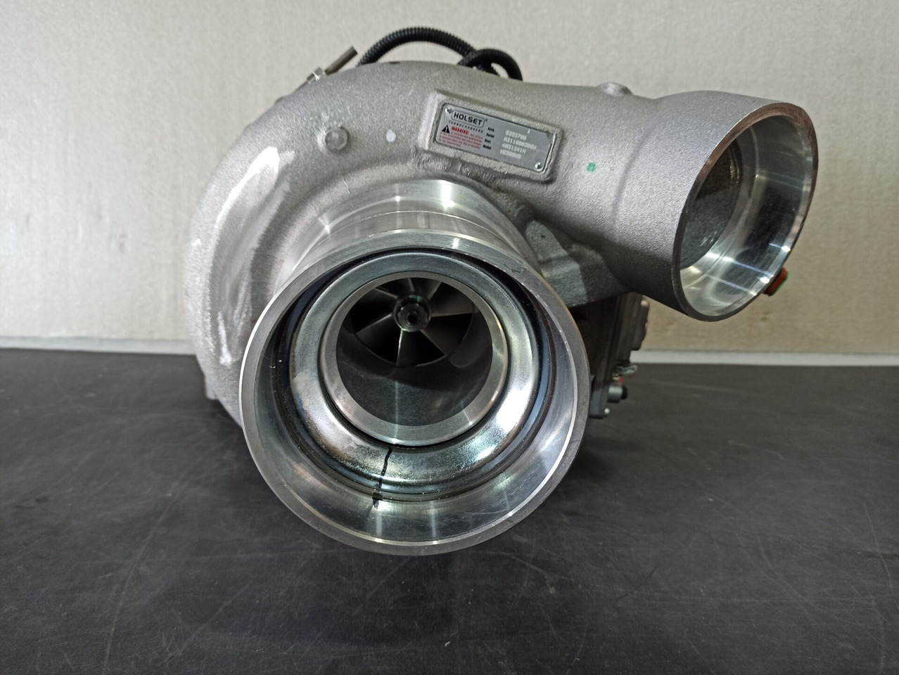 SCANIA TURBOCHARGER - 5352708 - Turbocompresor para Camión: foto 1 SCANIA TURBOCHARGER - 5352708 - Turbocompresor para Camión: foto 1