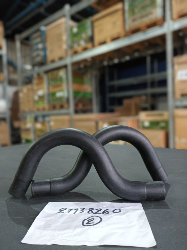 VOLVO HOSE - 21138260 - Línea/ Manguera de freno para Camión: foto 1 VOLVO HOSE - 21138260 - Línea/ Manguera de freno para Camión: foto 1