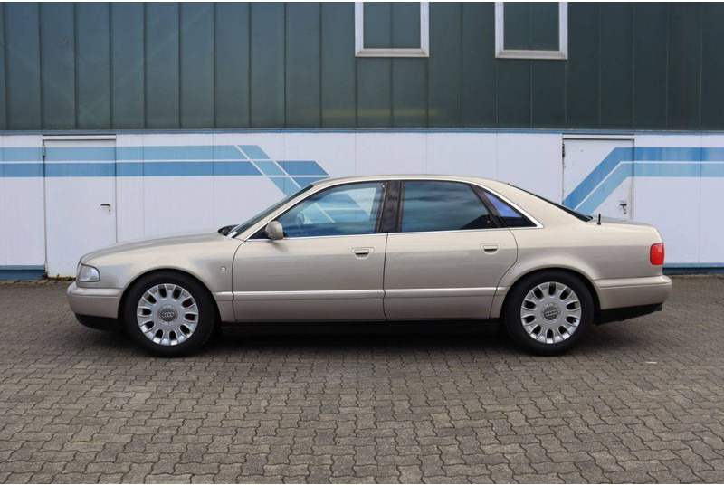 Audi A8 3.7 Quattro - Berlina: foto 2 Audi A8 3.7 Quattro - Berlina: foto 2