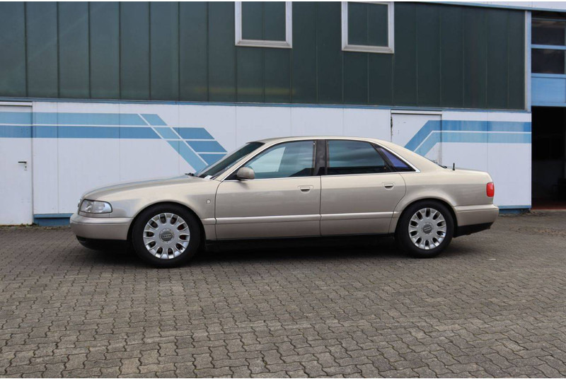 Audi A8 3.7 Quattro - Berlina: foto 1 Audi A8 3.7 Quattro - Berlina: foto 1
