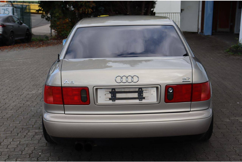 Audi A8 3.7 Quattro - Berlina: foto 5 Audi A8 3.7 Quattro - Berlina: foto 5