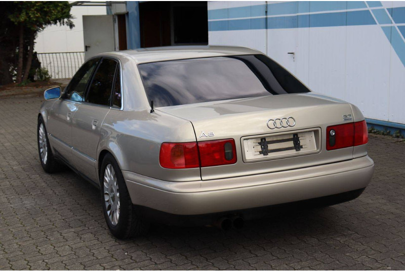 Audi A8 3.7 Quattro - Berlina: foto 4 Audi A8 3.7 Quattro - Berlina: foto 4
