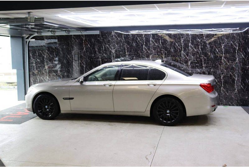 BMW 7 Serie 750i XDRIVE - Berlina: foto 3 BMW 7 Serie 750i XDRIVE - Berlina: foto 3