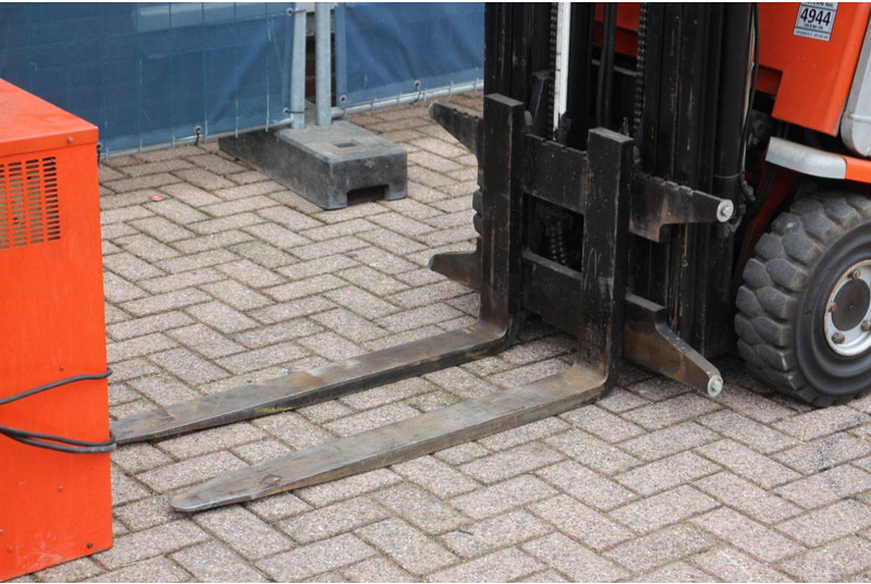 Carretilla elevadora eléctrica BT CB 15 T: foto 9