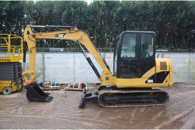 Caterpillar 306 - Excavadora de cadenas: foto 1 Caterpillar 306 - Excavadora de cadenas: foto 1