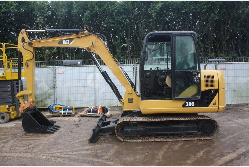 Caterpillar 306 - Excavadora de cadenas: foto 2 Caterpillar 306 - Excavadora de cadenas: foto 2