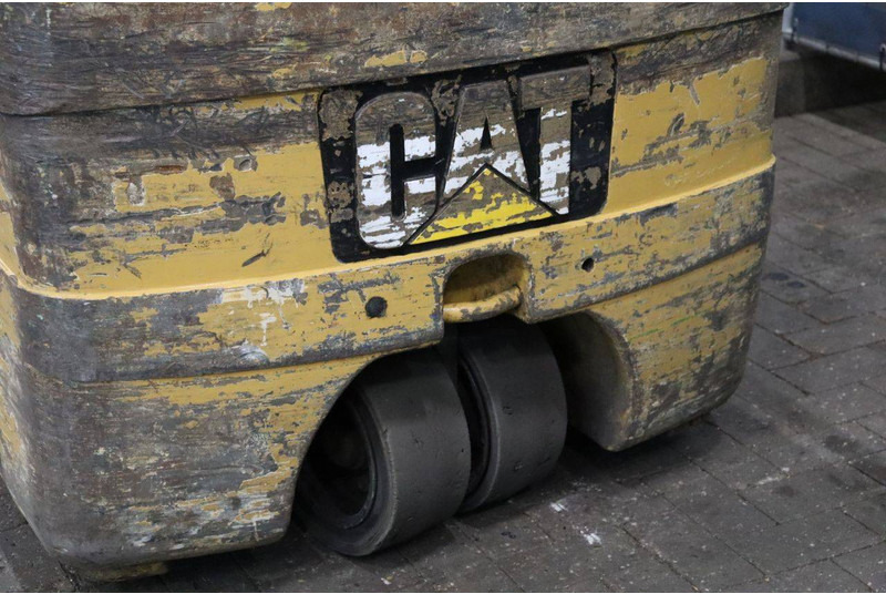 Carretilla elevadora eléctrica Caterpillar EP18NT-48E: foto 20
