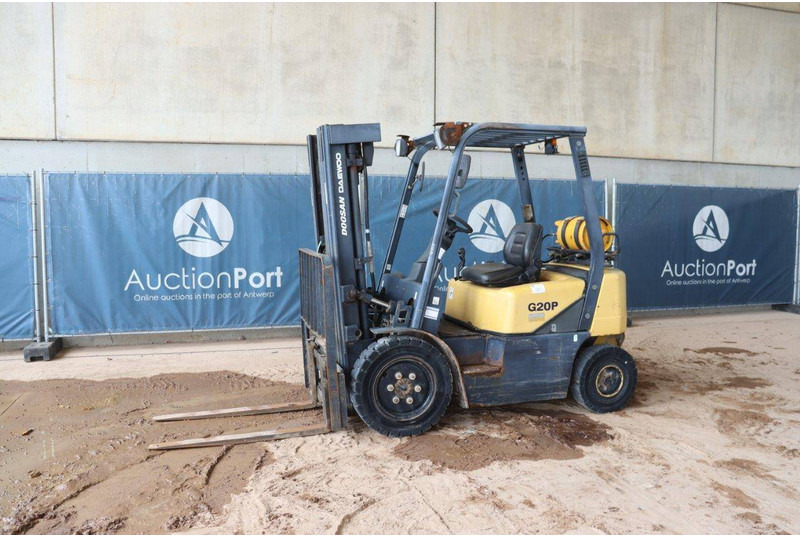 Daewoo-Doosan G20P-3 - Carretilla elevadora de gas: foto 1 Daewoo-Doosan G20P-3 - Carretilla elevadora de gas: foto 1