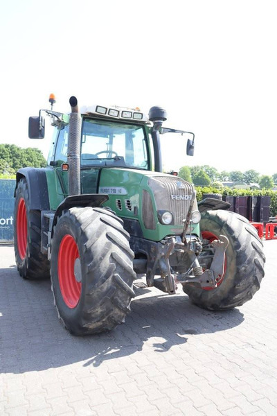 Tractor Fendt 718: foto 6