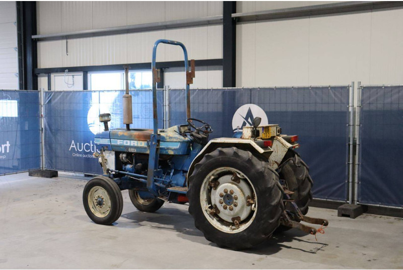 Ford 4110 - Tractor: foto 3 Ford 4110 - Tractor: foto 3