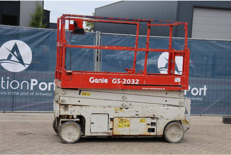 Genie GS-2032 - Plataforma de tijeras: foto 1 Genie GS-2032 - Plataforma de tijeras: foto 1