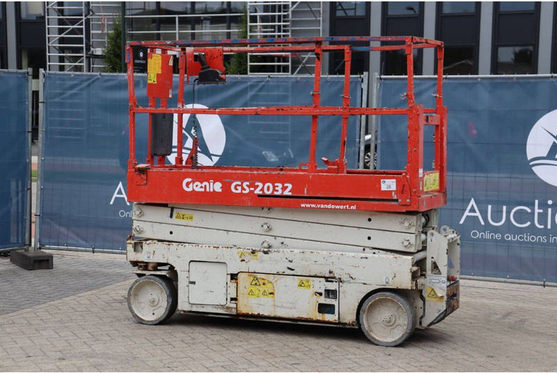 Genie GS-2032 - Plataforma de tijeras: foto 3 Genie GS-2032 - Plataforma de tijeras: foto 3