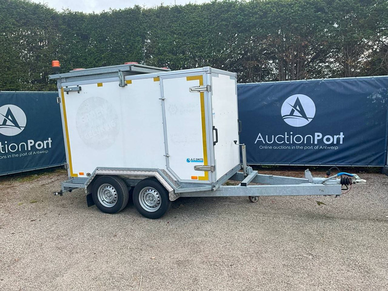 HOKA TA02 - Remolque caja cerrada: foto 3 HOKA TA02 - Remolque caja cerrada: foto 3