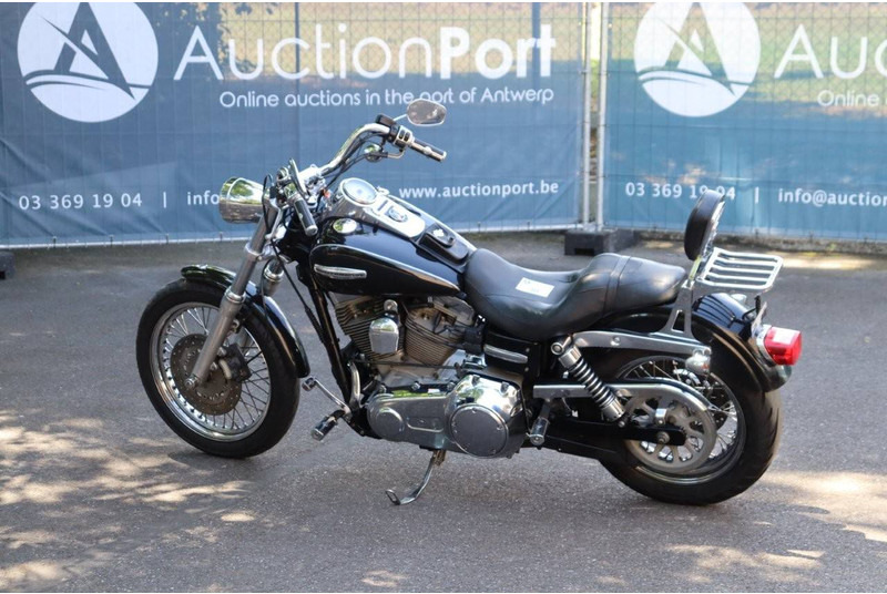 Harley-Davidson Dyna Super Glide - Motocicleta: foto 3 Harley-Davidson Dyna Super Glide - Motocicleta: foto 3