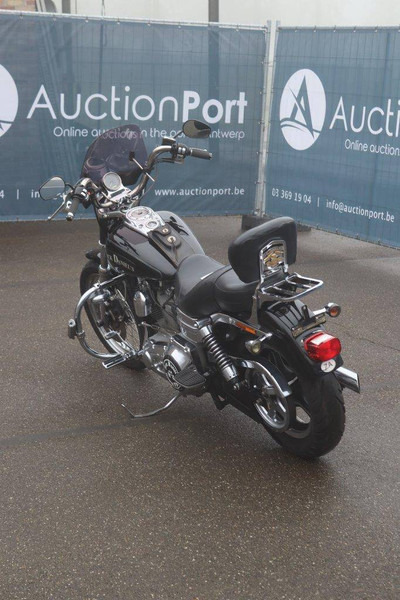 Harley-Davidson Dyna Super Glide Custom - Motocicleta: foto 4 Harley-Davidson Dyna Super Glide Custom - Motocicleta: foto 4