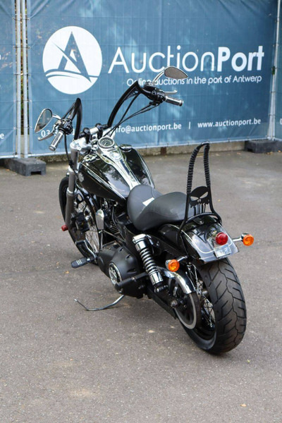 Harley-Davidson Dyna Wide Glide - Motocicleta: foto 4 Harley-Davidson Dyna Wide Glide - Motocicleta: foto 4