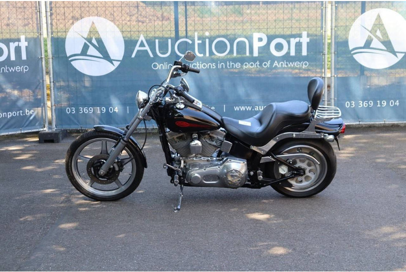 Harley-Davidson Softail Custom - Motocicleta: foto 2 Harley-Davidson Softail Custom - Motocicleta: foto 2