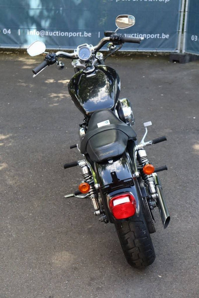 Harley-Davidson Sporster XL1200 Custom - Motocicleta: foto 5 Harley-Davidson Sporster XL1200 Custom - Motocicleta: foto 5