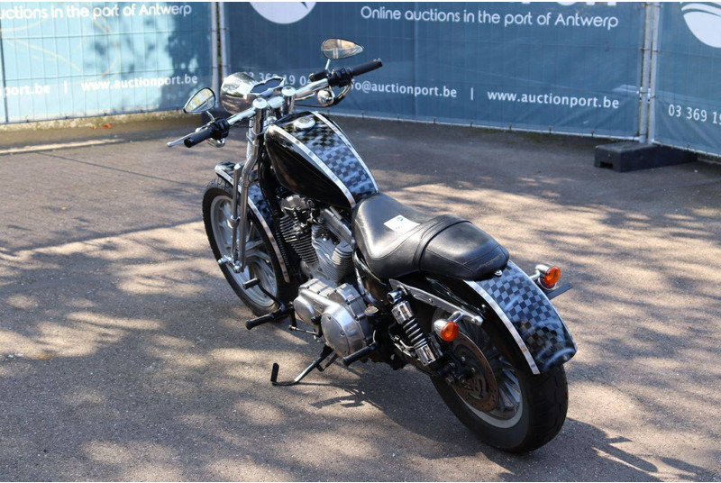 Harley-Davidson Sportster 883 Springer - Motocicleta: foto 4 Harley-Davidson Sportster 883 Springer - Motocicleta: foto 4